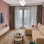 Cozy Cityscape Blush Pink, Cozy Modern Apartamento *