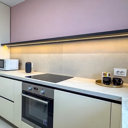 Cozy Cityscape Blush Pink, Cozy Modern * Brașov