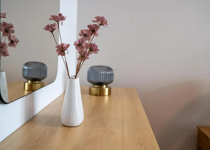 Cozy Cityscape Blush Pink, Cozy Modern Apartament *